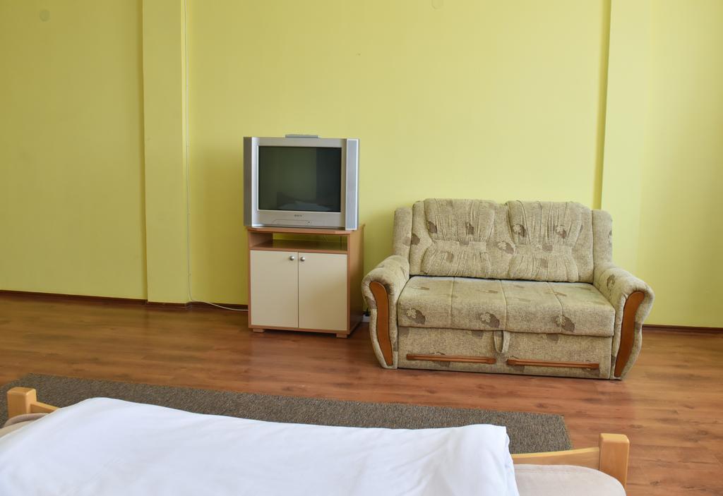 Hostel Milkaza Novi Sad Exterior photo